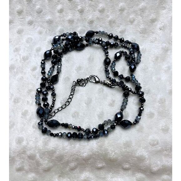 Vintage Chico's Signature Deep Navy & Pale Blue Glass Bead 27" Long Necklace - Picture 4 of 5